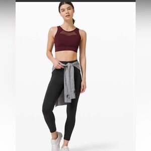 Lululemon Invigorate High-Rise Tight 25"
Black Cropped Legging